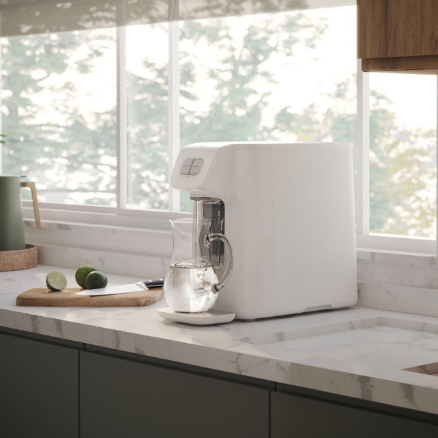 Electrolux Purificador de Água Gelada Fria e Natural Motor Compressor reservatorio de 1,7L total Alerta troca de Filtro refil 6 meses ou 3000l Branco PC01B